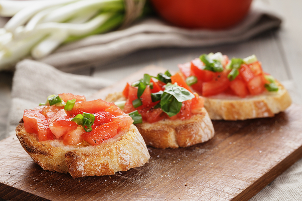Le pain et les garnitures